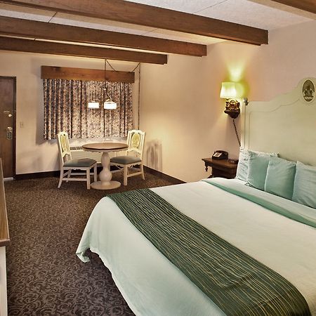Helendorf River Inn, Suites & Conference Center ภายนอก รูปภาพ