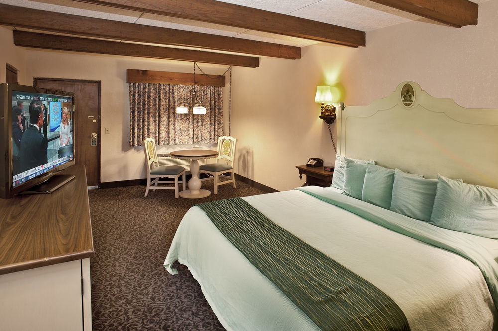 Helendorf River Inn, Suites & Conference Center ภายนอก รูปภาพ