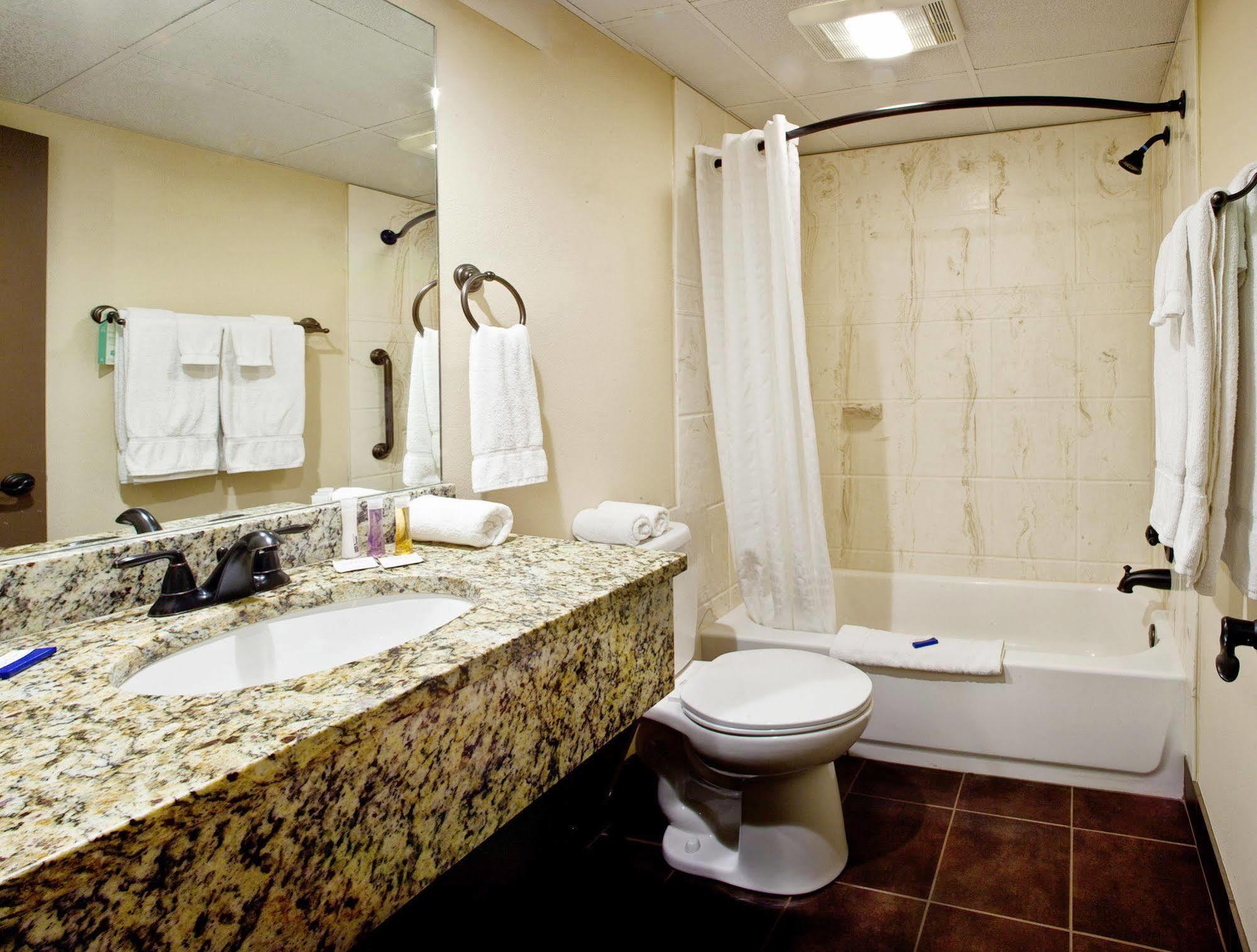 Helendorf River Inn, Suites & Conference Center ภายนอก รูปภาพ